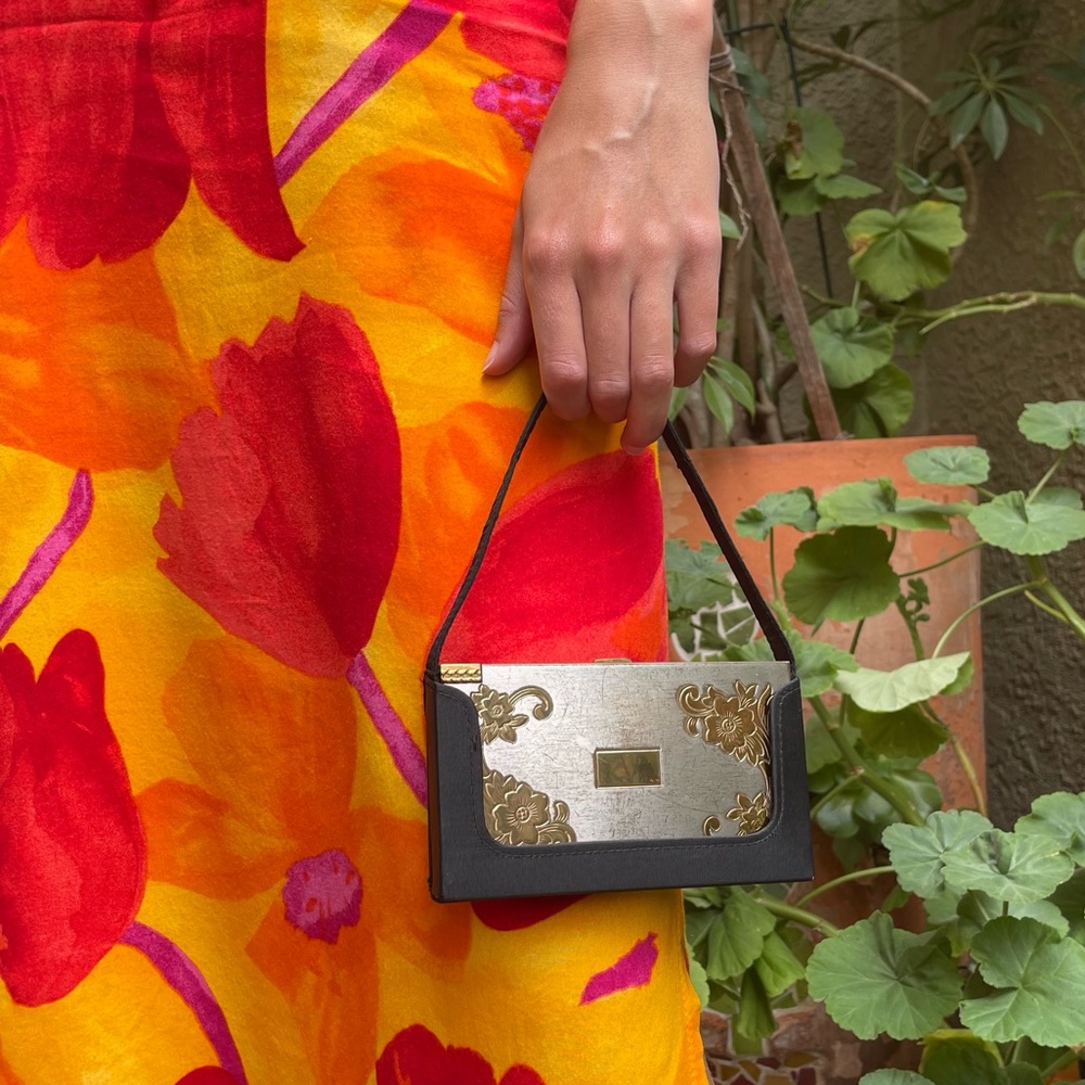 Vintage 50’s mini metallic silver/gold Volupte USA compact mini purse